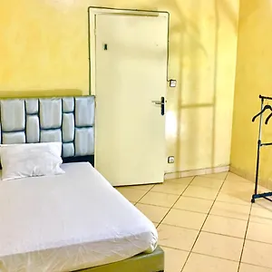 Bed & Breakfast Bea & Dozo, Casablanca